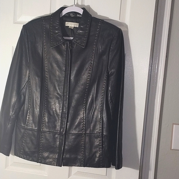 New Condition Vintage Petite Sophisticated Leather‎ Jacket Size LargeBlack